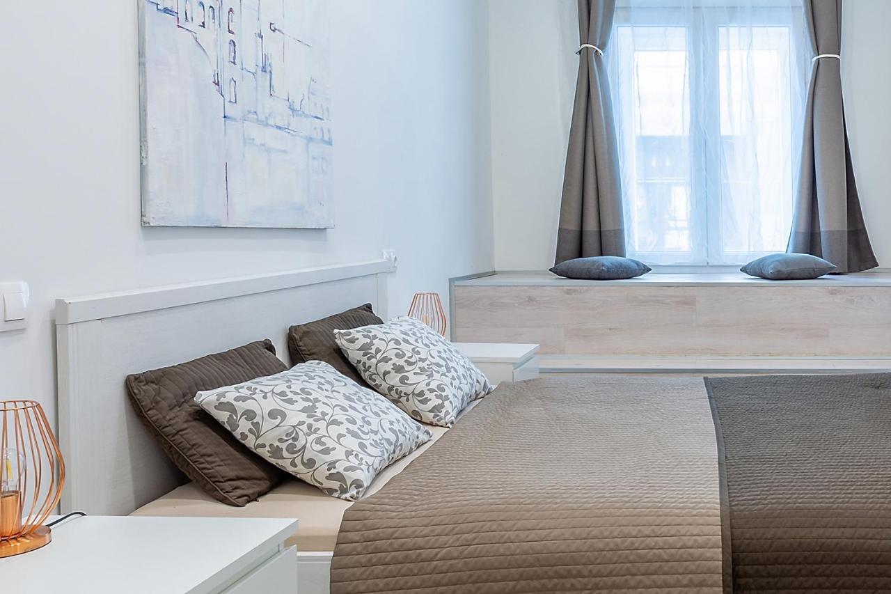 Goldcentral Apartment Dob Budapest Exterior foto
